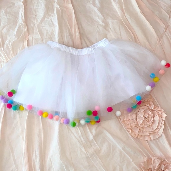 WHITE Girls Pom Pom tutu, birthday tutu for girls NWOT - Picture 4 of 4